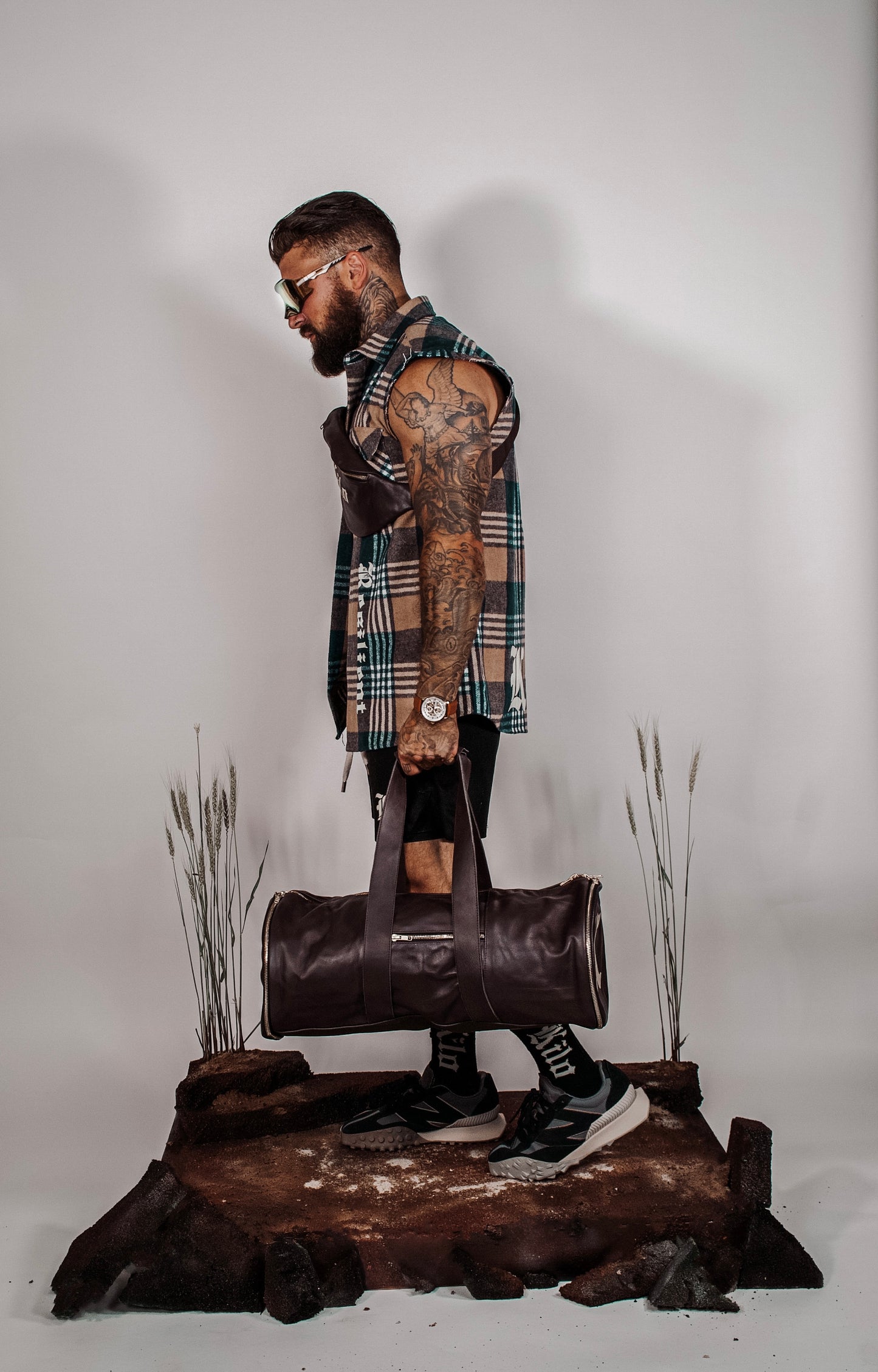 Vintage Barrel Duffle Bag - 100% Leather (Chocolate Brown)