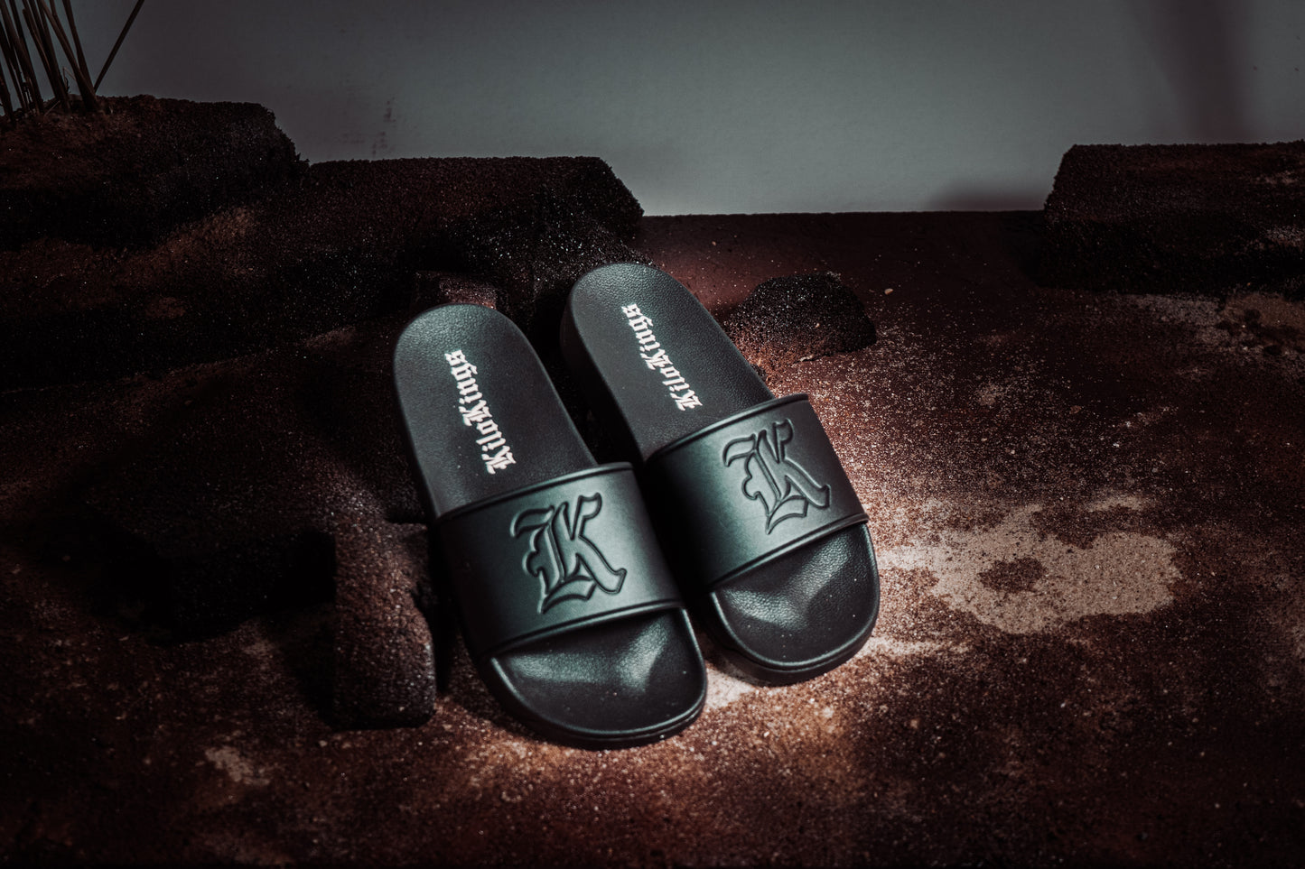 Kilo Slides (Black)